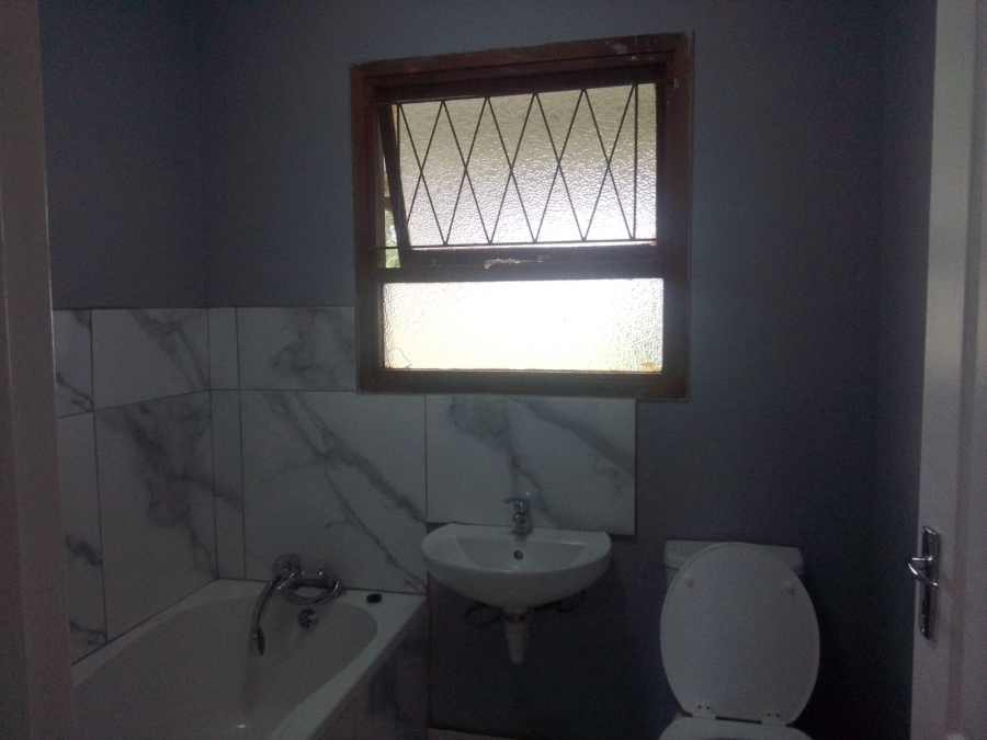 2 Bedroom Property for Sale in Sherwood Eastern Cape